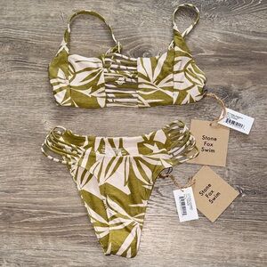 Stone Fox Swim size M